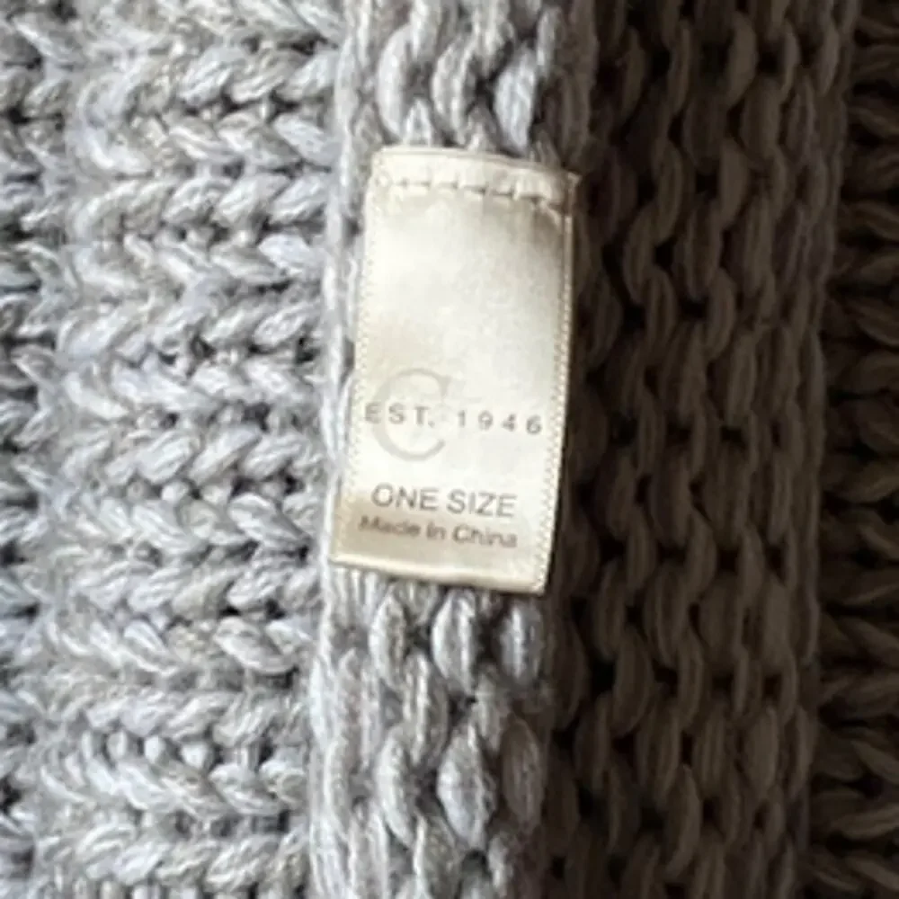 Cato est 1946 One Size Gray Knit Infinity Scarf